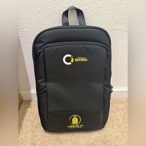 “New” Black Backpack “LuggageFit”